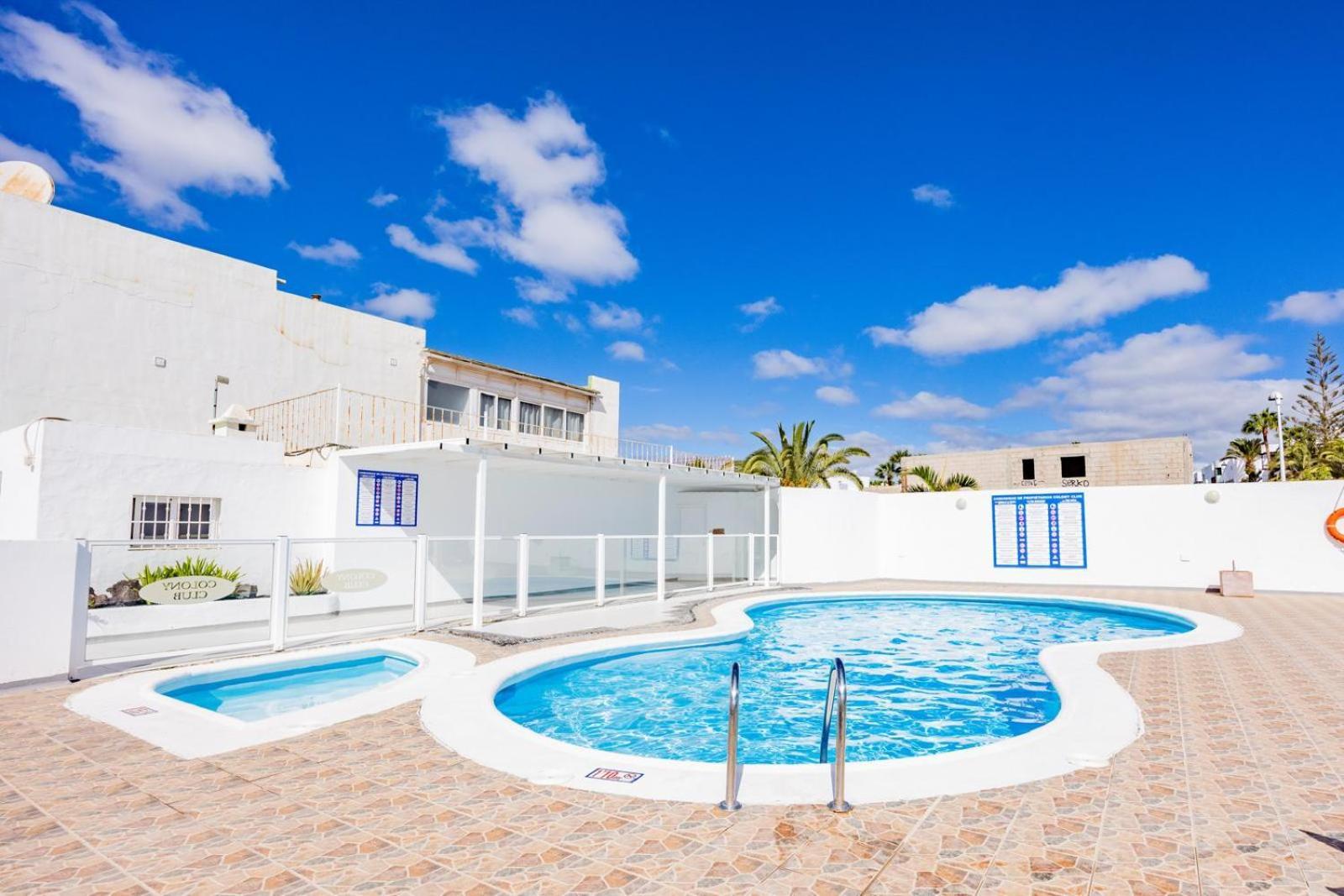 Stunning 2 Bedroom Duplex Close To Main Beach With Seaviews Puerto del Carmen  Extérieur photo