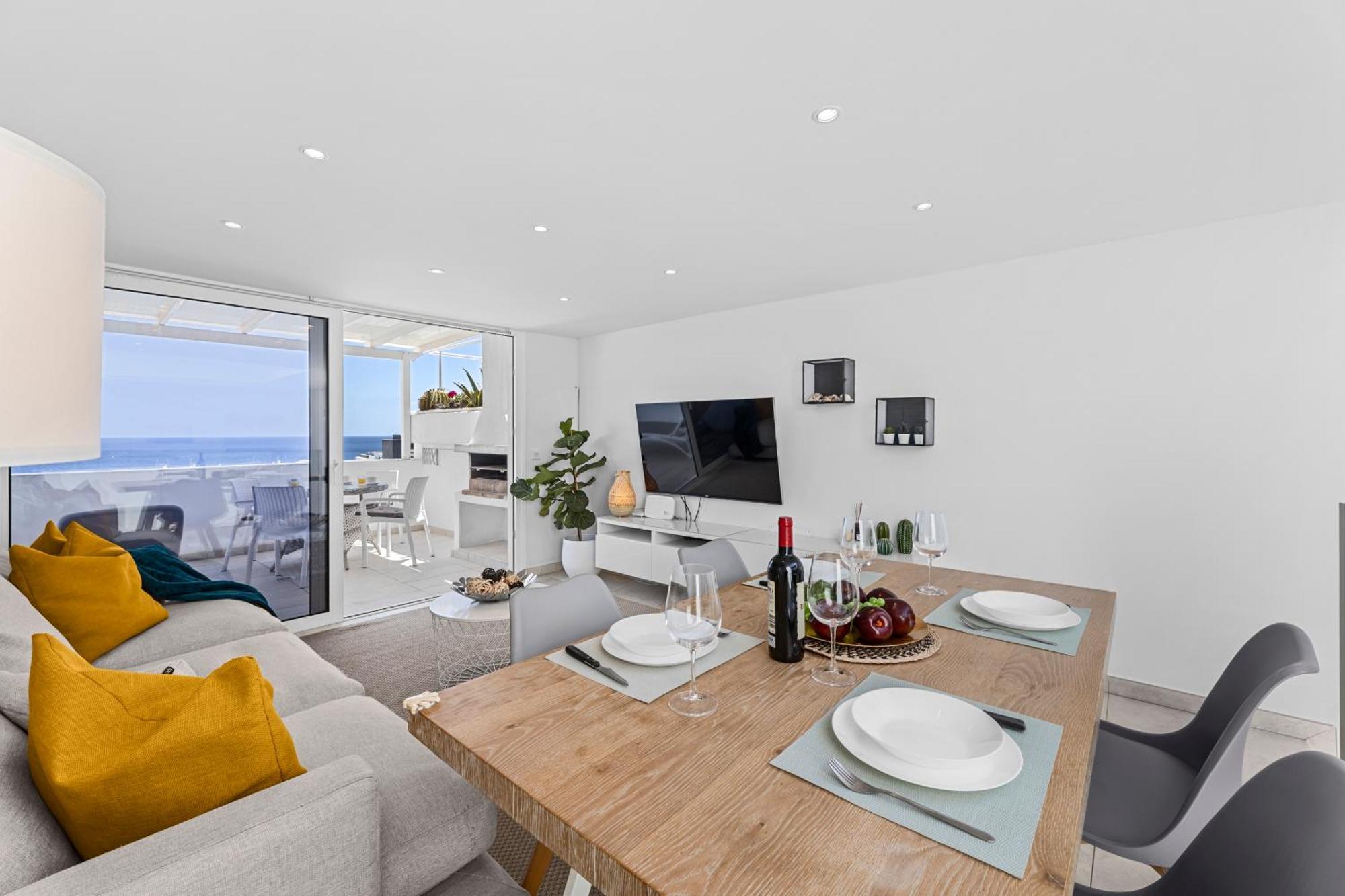Stunning 2 Bedroom Duplex Close To Main Beach With Seaviews Puerto del Carmen  Extérieur photo